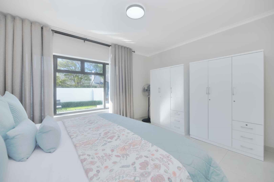 9 Bedroom Property for Sale in Westcliff Western Cape